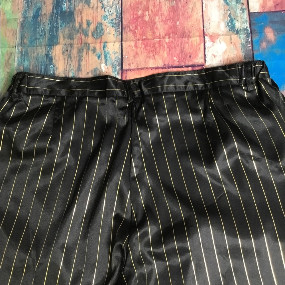 Women’s 🌸SOLD🌸 Pinstriped Pant - Picture 5 of 6